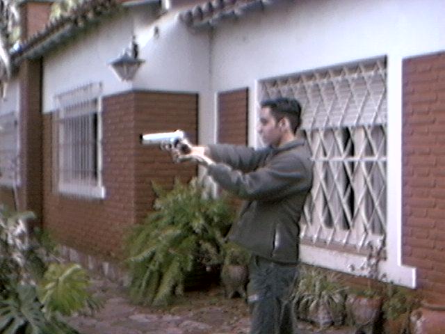 bola-desert.jpg (44881 bytes)