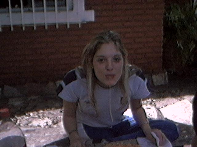 naty-fidein.jpg (42582 bytes)